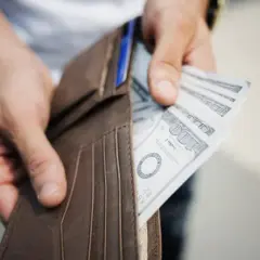 Czy bank zabiera pieniądze po śmierci? Sprawdź, co musisz wiedzieć