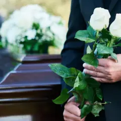 Czy w ciąży można iść na pogrzeb? Bezpieczne uczestnictwo i emocje