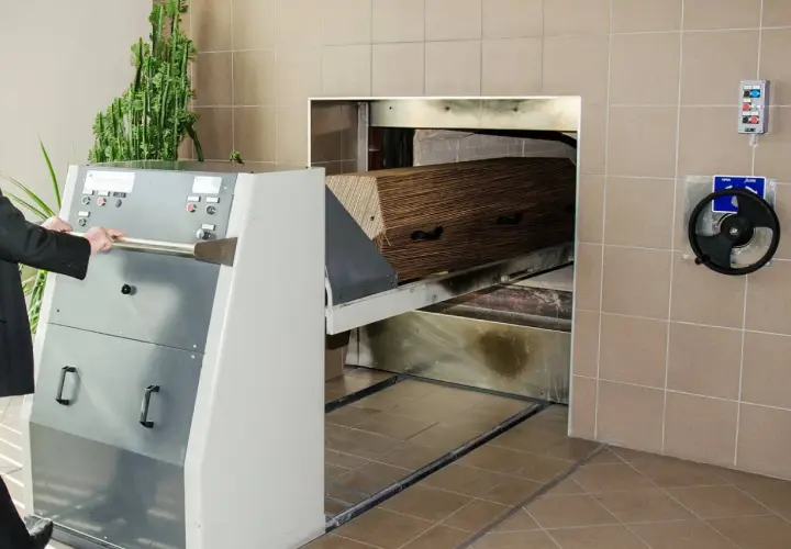 Co czuję dusza podczas kremacji? Prawda o odczuciach po śmierci