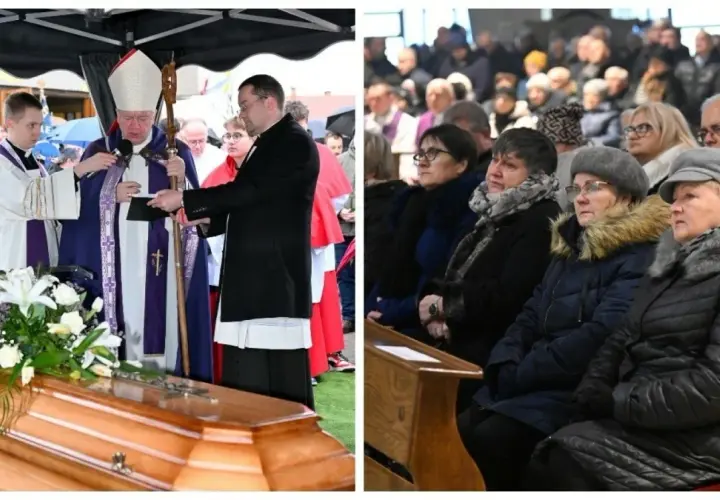 Duchowni przy trumnie i żałobnicy w kościele.