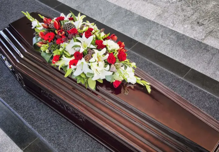 Ile trwa pogrzebu? Poznaj czas trwania ceremonii i co wpływa na długość