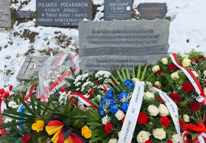 Jaką modlitwę na cmentarzu wybrać, by uczcić pamięć zmarłych?