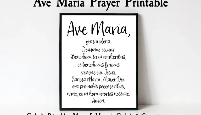 Wydruk modlitwy "Ave Maria", która oznacza "Zdrowaś Mario". Obraz przedstawia tekst modlitwy w języku łacińskim.