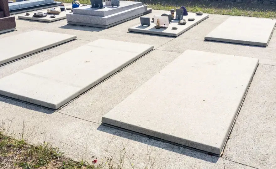 Ile kosztuje miejsce na cmentarzu? Ceny, które mogą zaskoczyć