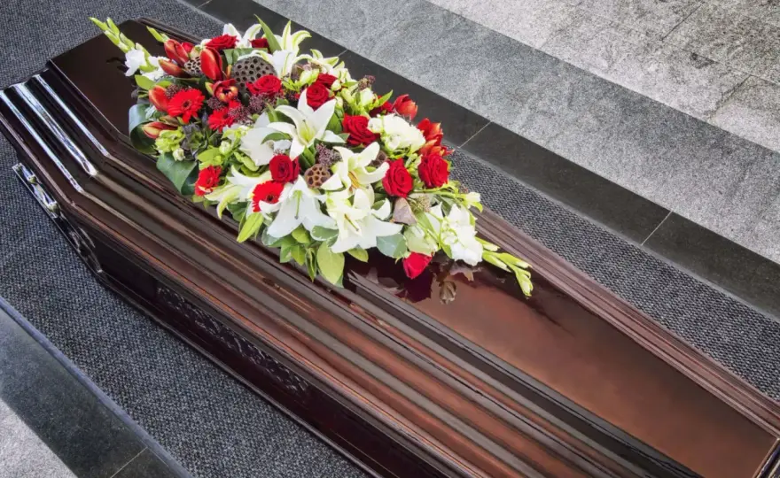 Ile trwa pogrzebu? Poznaj czas trwania ceremonii i co wpływa na długość